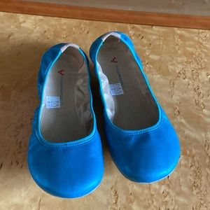 Turquoise ballet flats